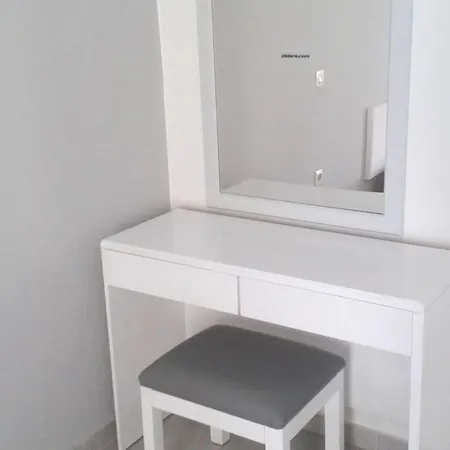 Paras Apartamento *