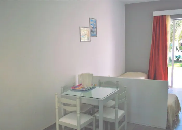 Paras * Ialysos (Rhodes)